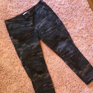 Cameo pants